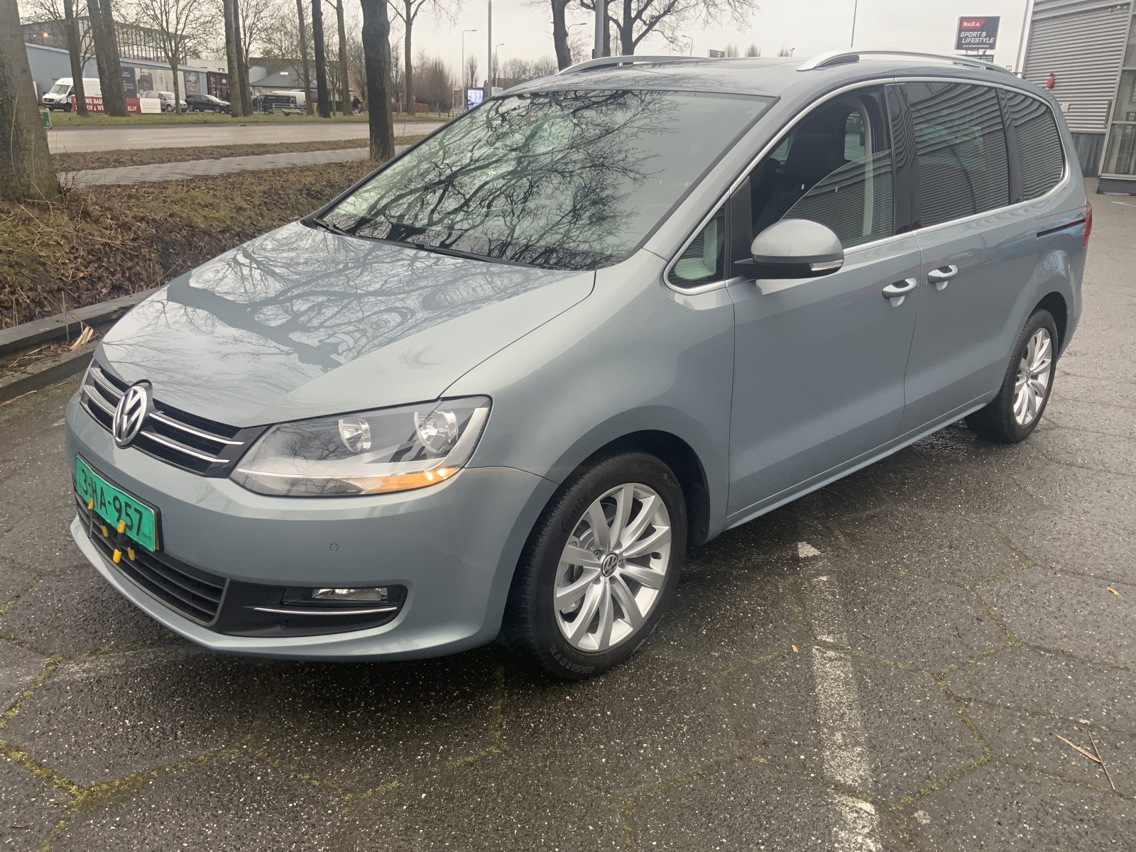 Volkswagen Sharan 1.4 TSI Trendline 7p 2012 - voorkant