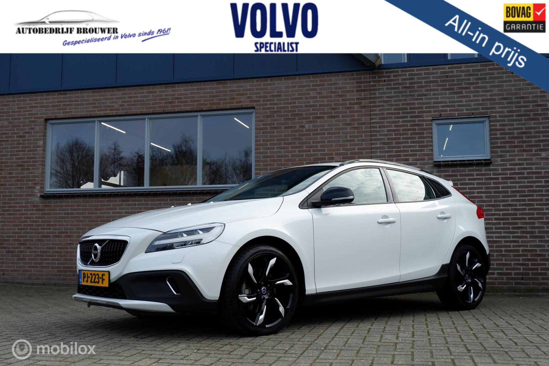 Volvo V40 T3 GEARTRONIC NORDIC+ DYNAMIC | STANDKACHEL | 19INCH | THK | LED 2017 - voorkant