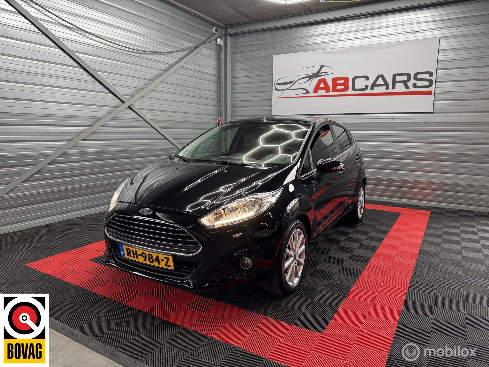 Ford Fiesta 1.0 EcoBoost Titanium - Nieuwe distributieriem 2017 - voorkant