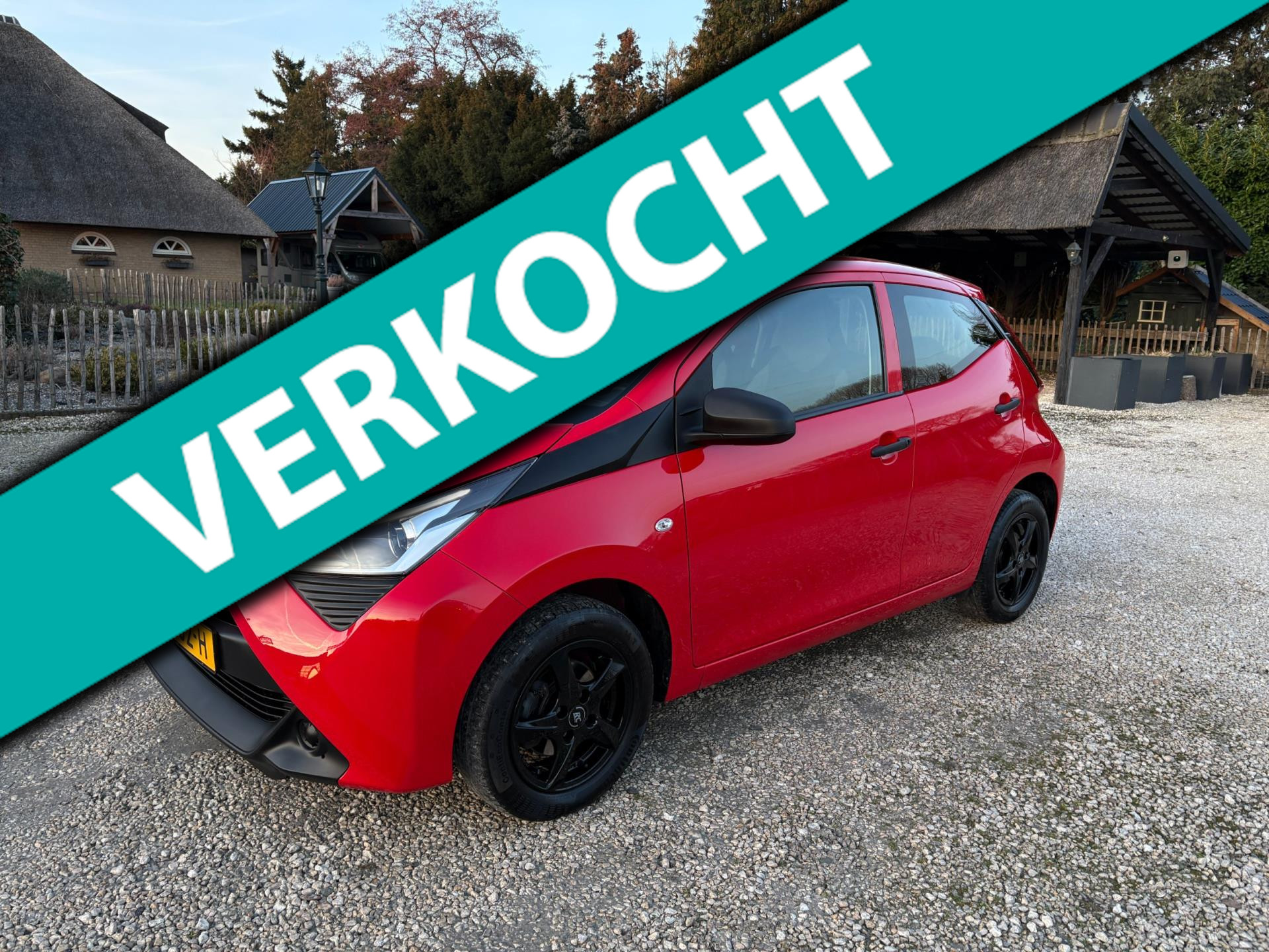 Toyota Toyota Aygo 1.0 VVT-i X-fun Airco, 15 inch, LED 2021 - voorkant