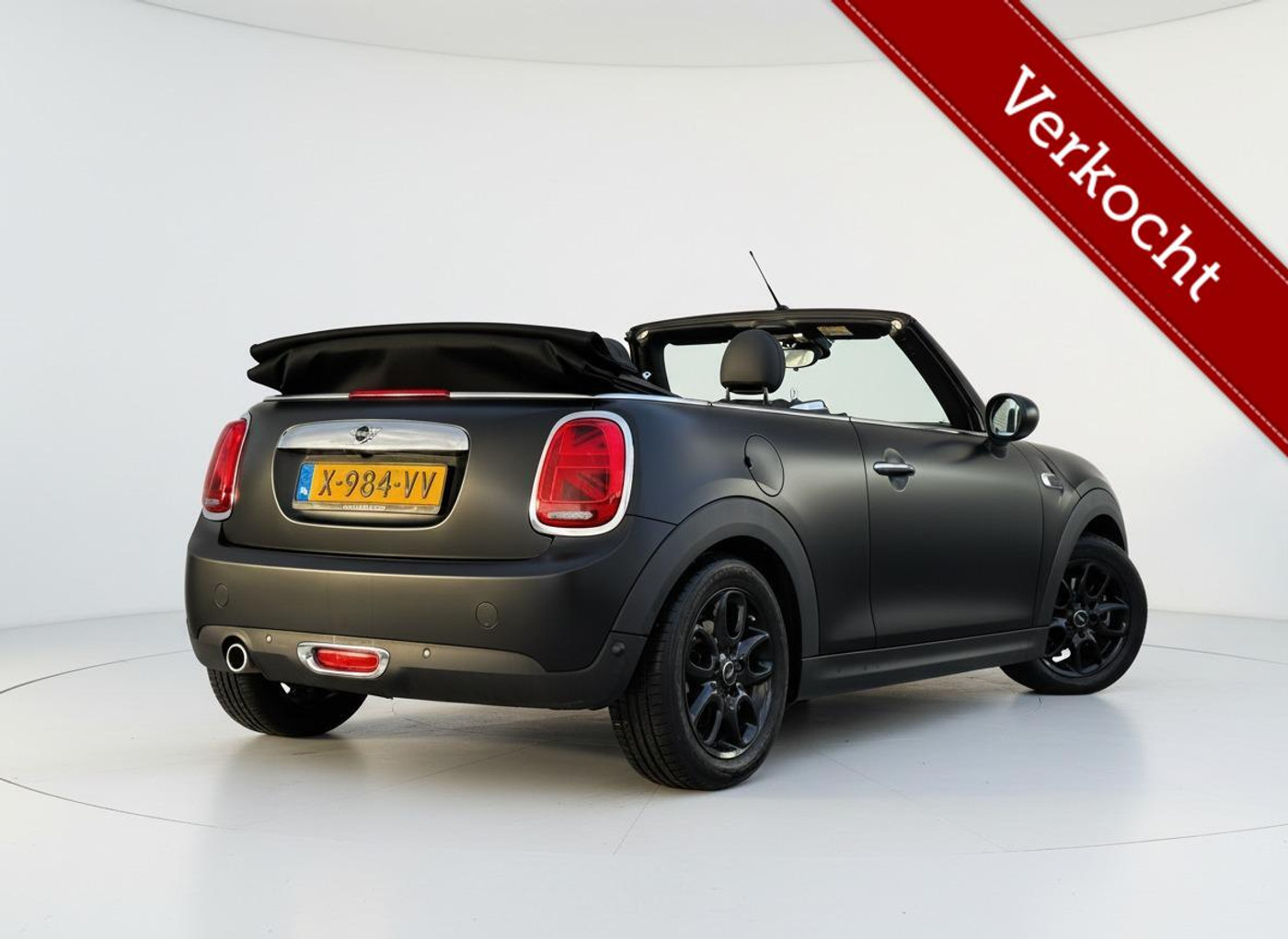 Mini Cooper 1.5 Cooper | LED | PDC | Camera | Sfeer | Apple Carplay | 2021 - voorkant