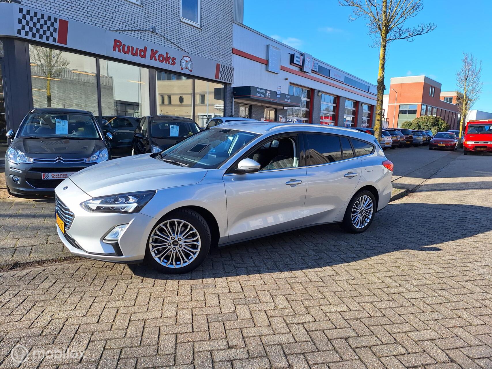 Ford Focus 1.0 ECOBOOST ST LINE BUSINESS 2021 - voorkant