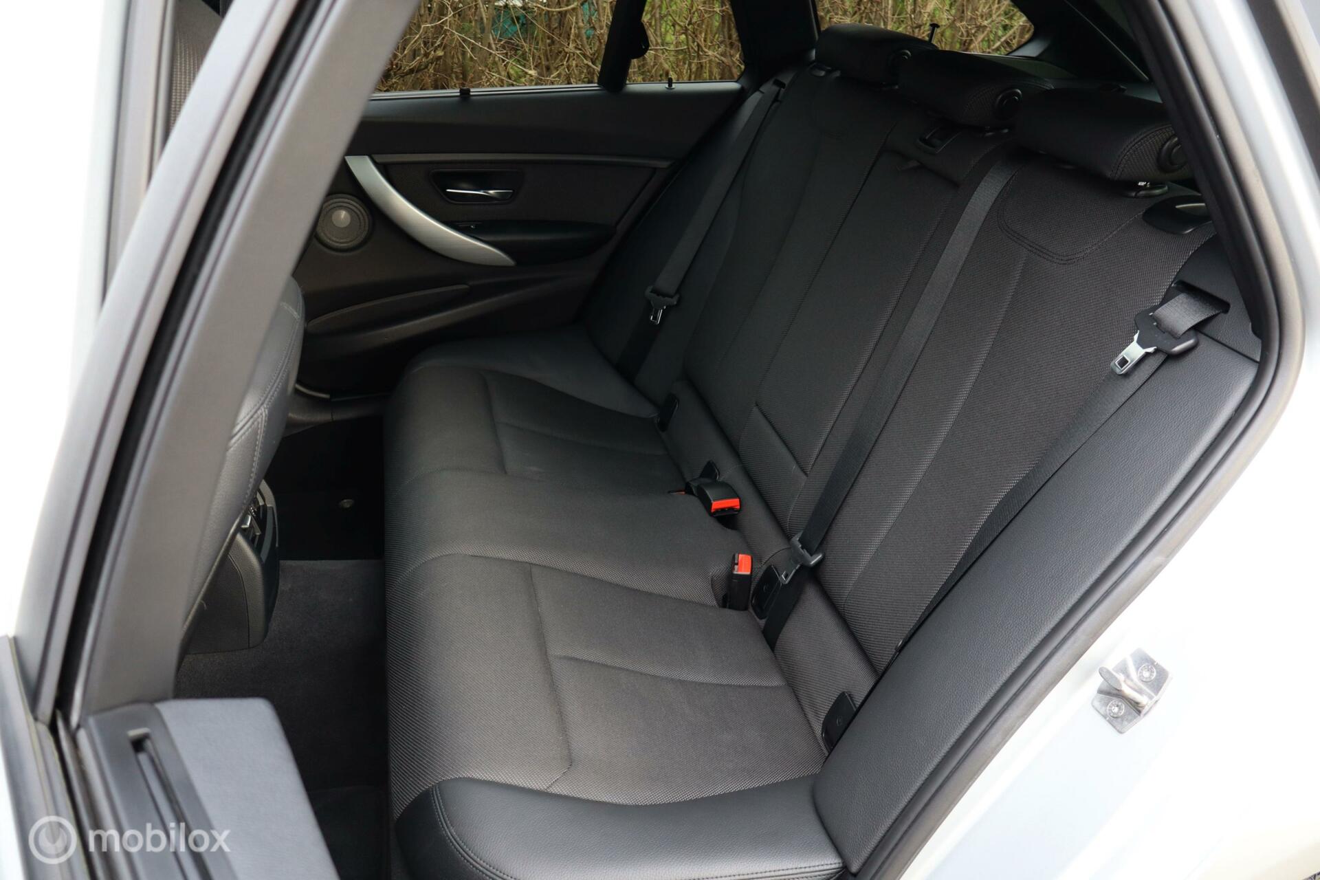 Foto van Alpina B3