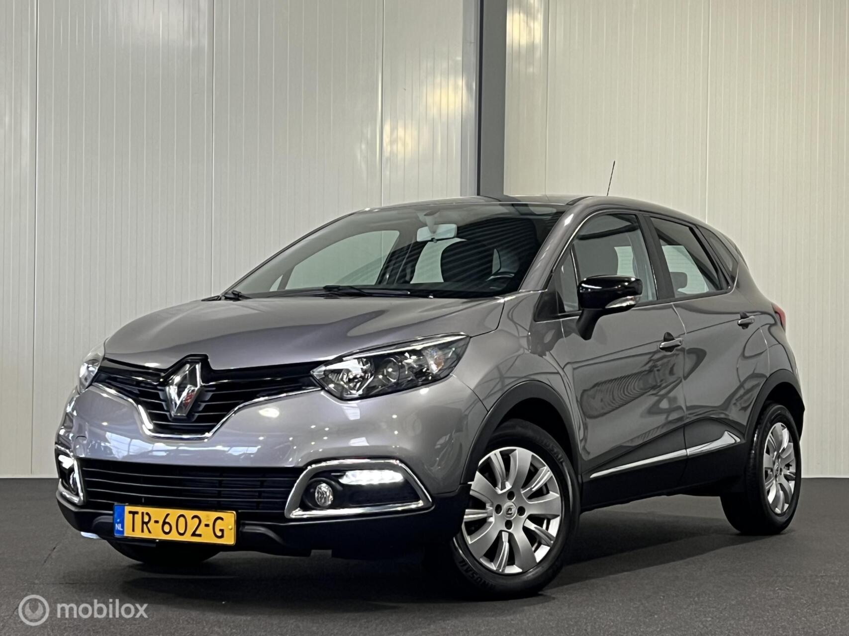 Renault Captur 1.5 dCi Expression [ trekhaak camera navi cruise LED ] 2015 - voorkant