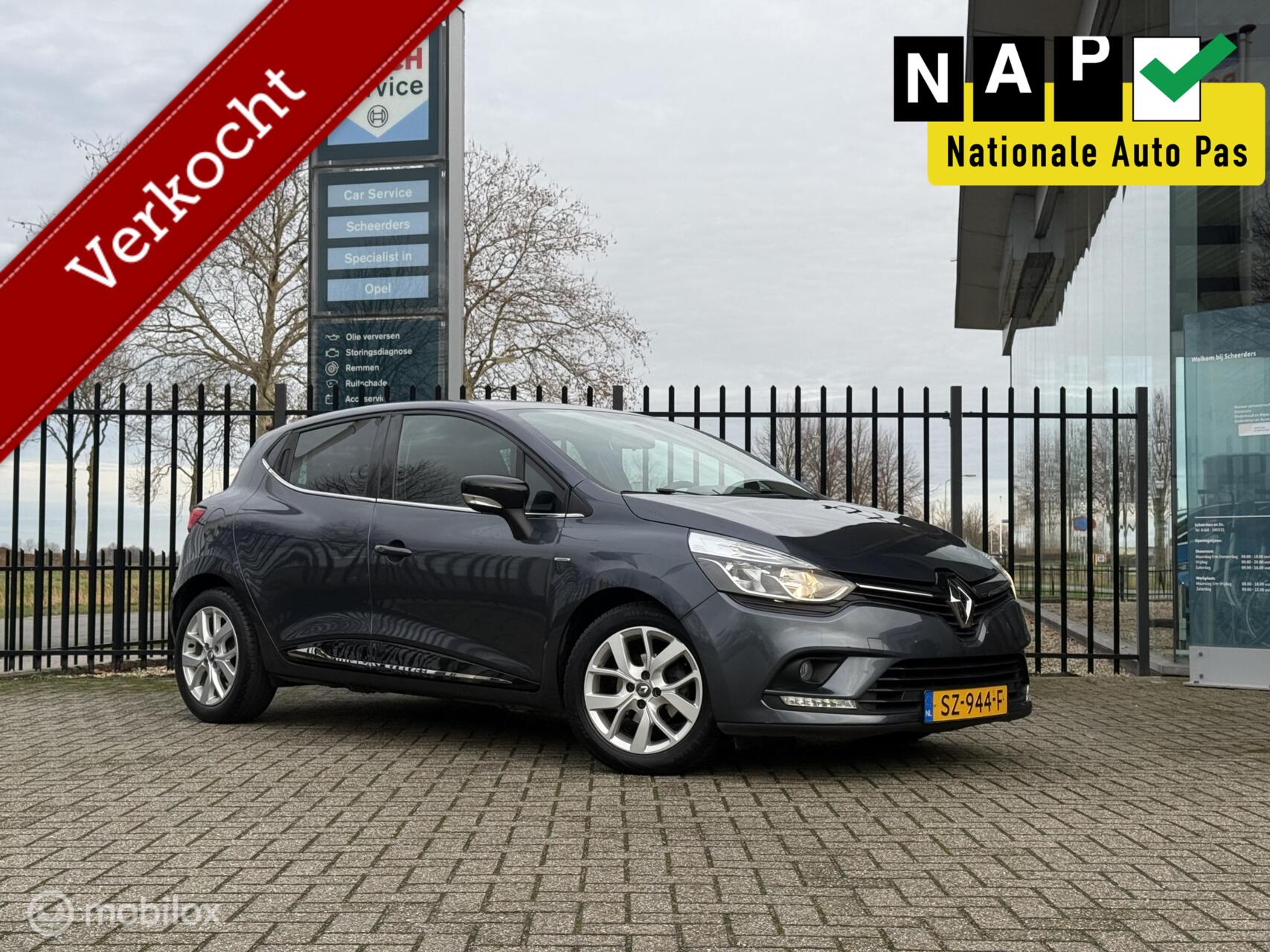 Renault Clio 0.9 TCe|PDC|Cruise 2018 - voorkant