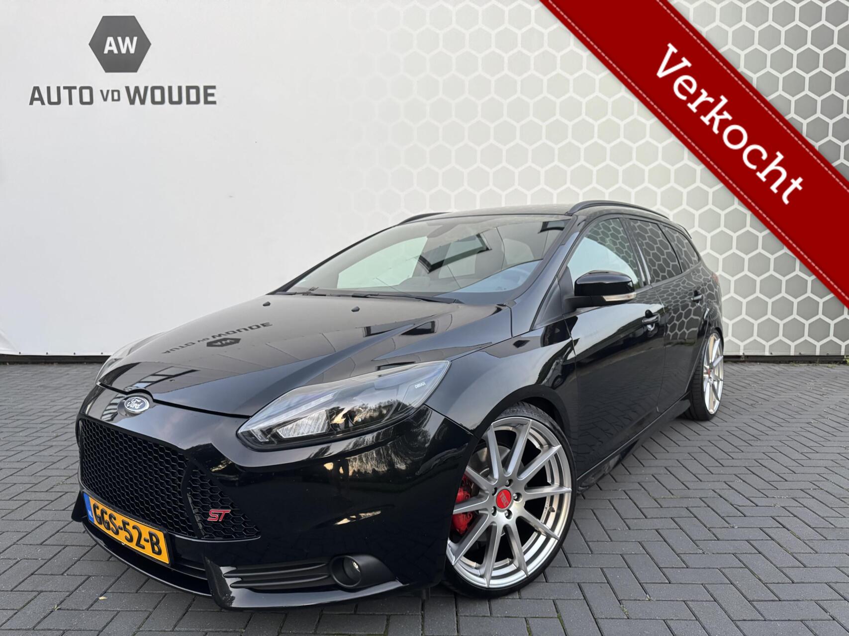 Ford Focus 2.0 EcoBoost ST-3 Recaro Stoelen 250PK 2014 - voorkant