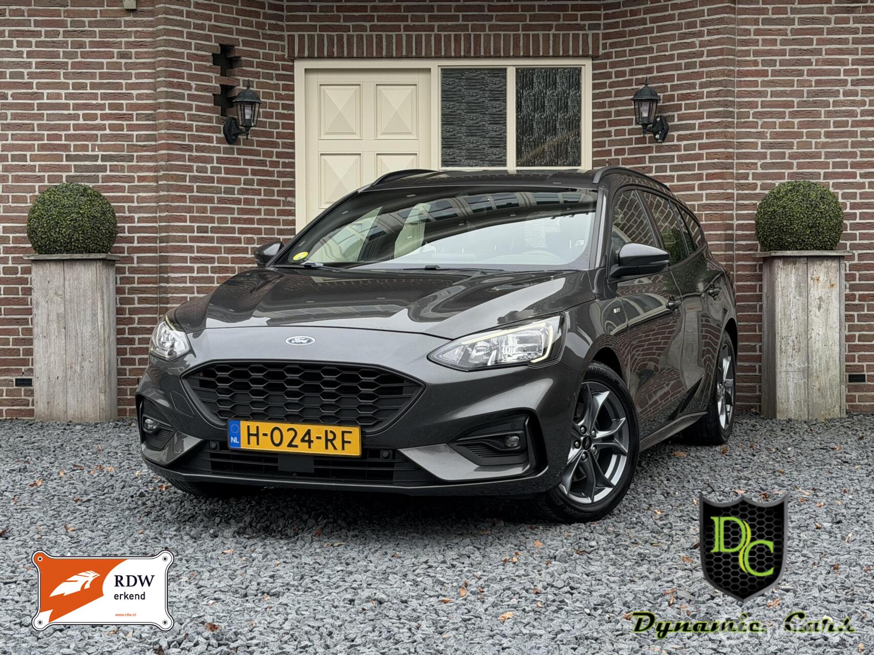 Ford Focus 1.5 EcoBlue ST Line Business B&O Stoel/Stuurverw. 2020 - voorkant