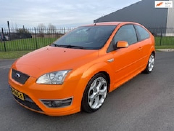 Ford Focus 2.5-20V ST 2006 - voorkant