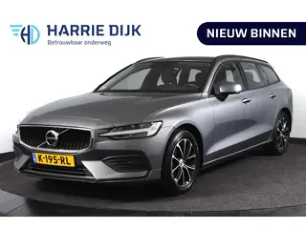 Volvo V60 2.0 B3 Momentum Advantage 2021 - voorkant