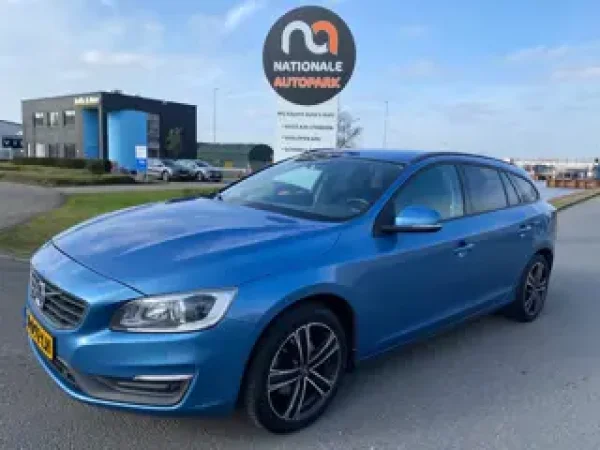 Volvo V60 2.0 D4 Momentum 2016 - voorkant