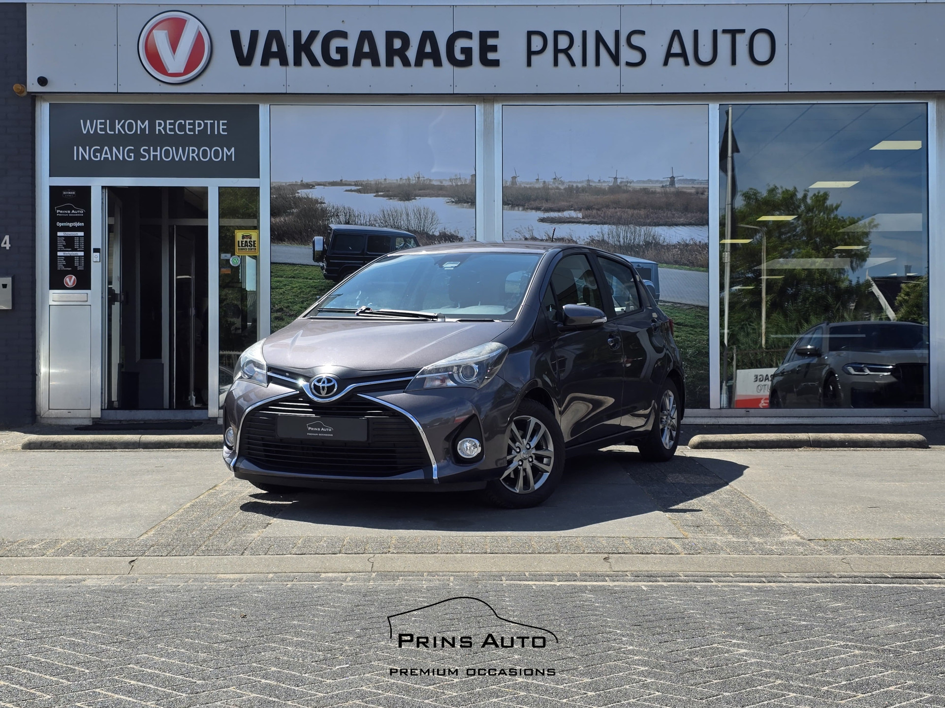 Toyota Toyota Yaris 1.3 VVT-i Trend 2016 - voorkant
