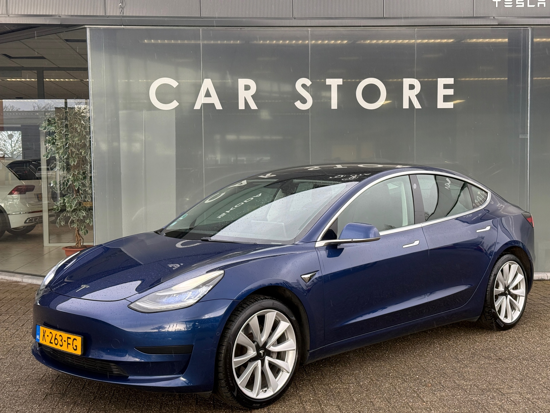 Tesla Model 3 Standard RWD Plus 60 kWh 92% soh 19Inch Autopilot 2020 - voorkant
