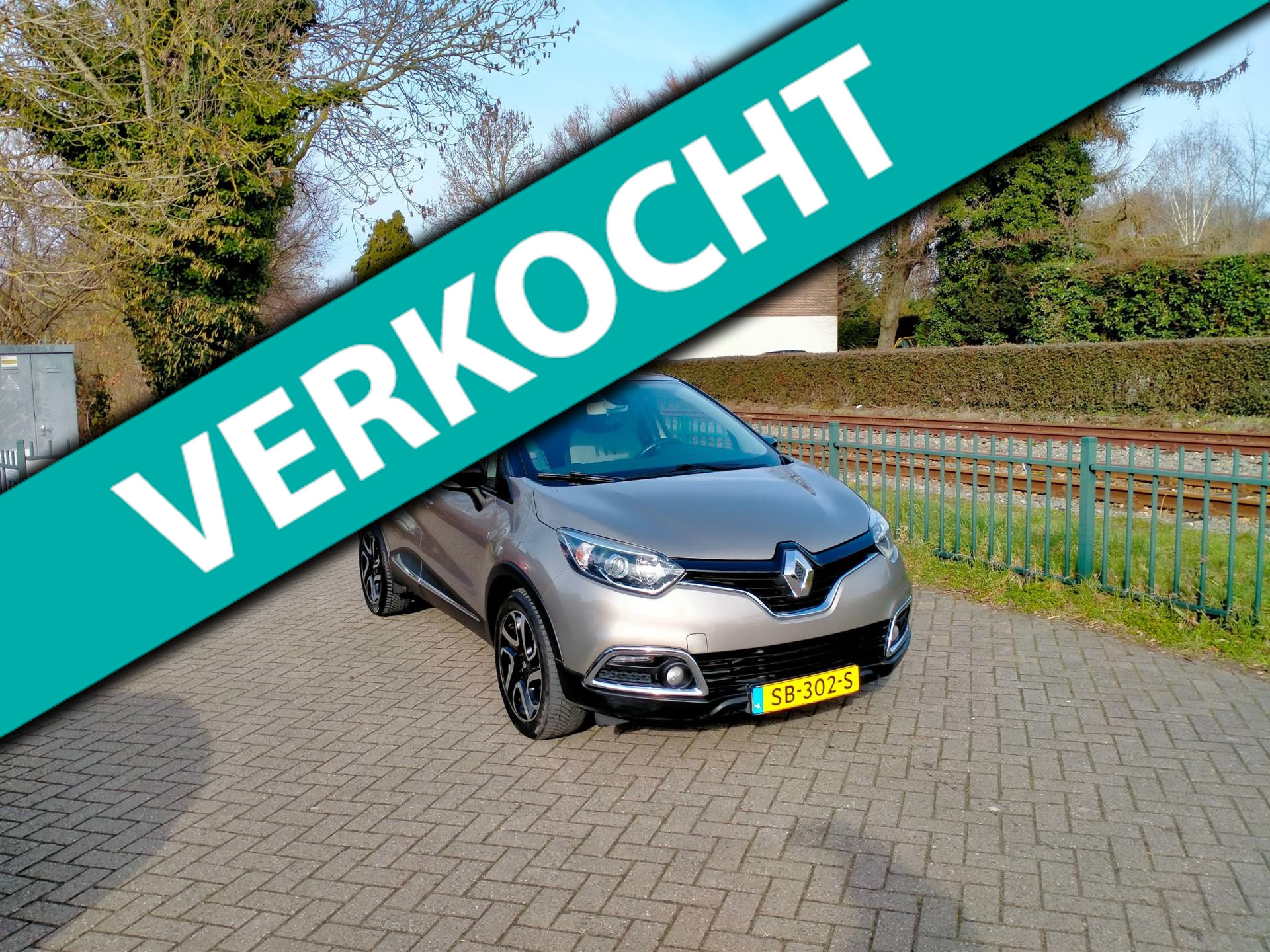 Renault Captur 1.2 TCe Dynamique AUTOMAAT lage km nwe ketting ALLINPRIJS 2014 - voorkant