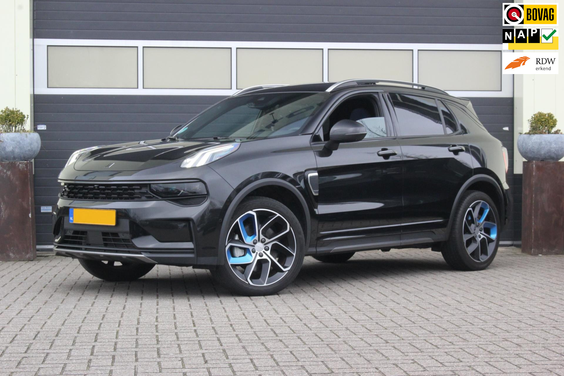 Foto van LYNK&CO LYNK & CO 01