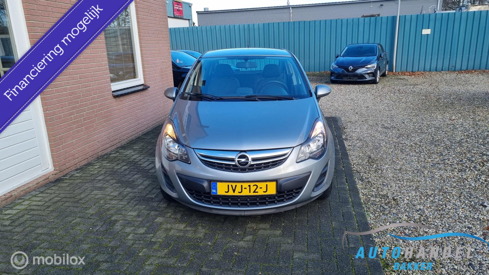 Opel Corsa 1.4-16V 2014 - voorkant