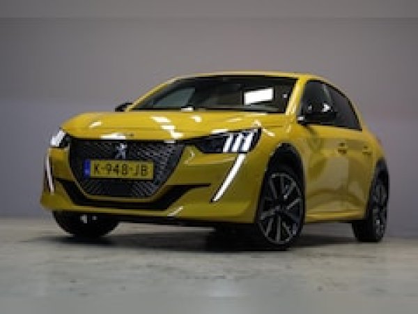 Peugeot 208 1.2 PureTech GT 2021 - voorkant
