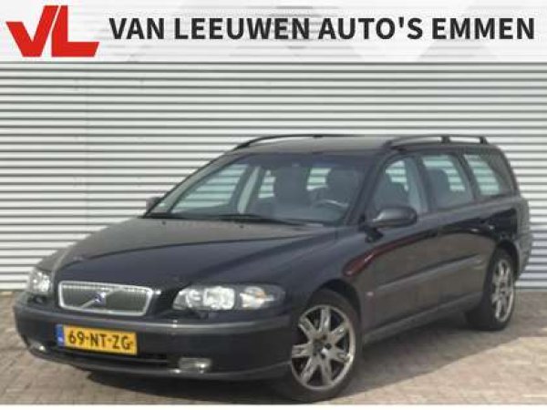 Volvo V70 2.4 Black Sapphire Edition II 2004 - voorkant