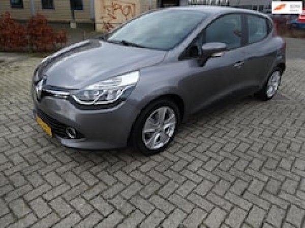 Renault Clio 0.9 TCe Dynamique 2015 - voorkant