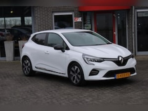 Renault Clio 1.0 TCe 90 Evolution 2023 - voorkant