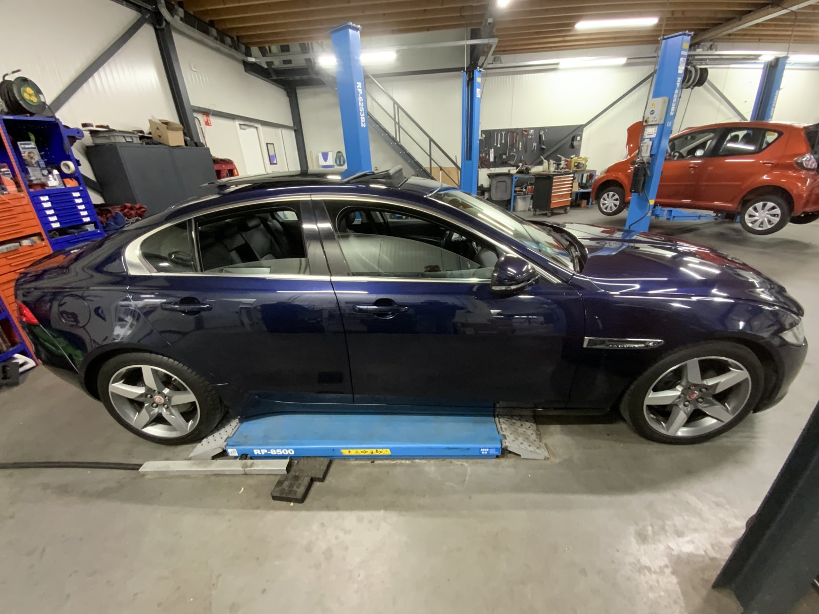 Inspectiefoto van Jaguar Xe