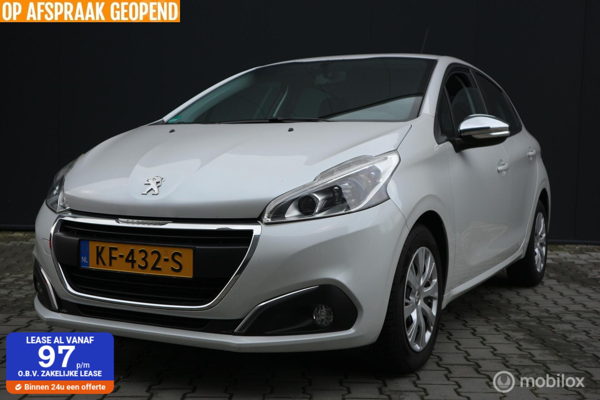Peugeot 208 1.2 PureTechAIRCO/PDC/DB-RIEM V.V 116DKM/NL-AUTO 2016 - voorkant