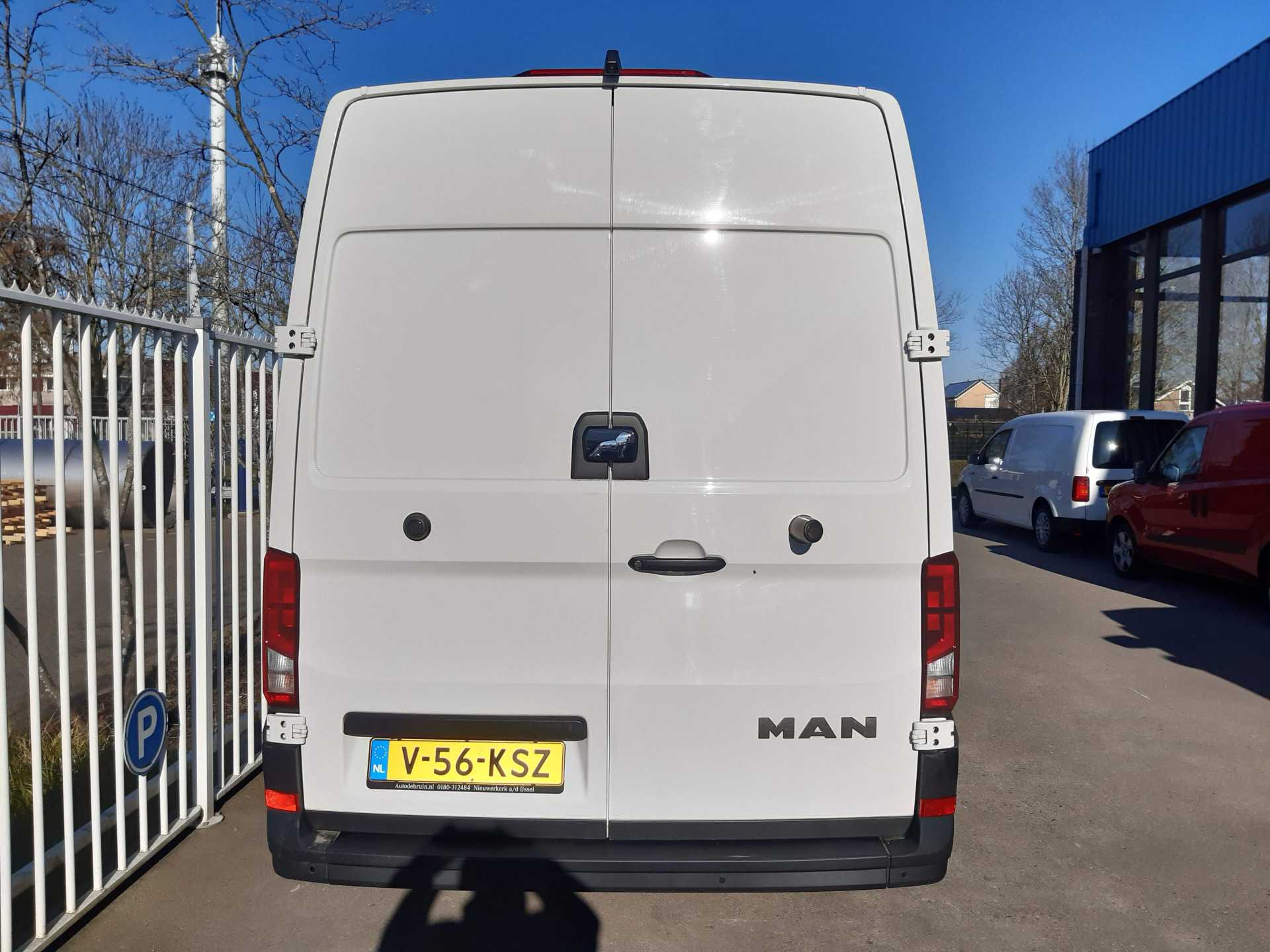 Foto van Man Tge