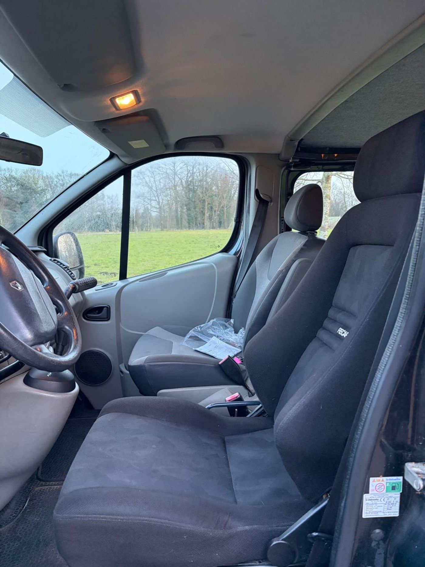 Foto van Renault Trafic T29 L2/h1 2.0 Dci Q 84kw E4