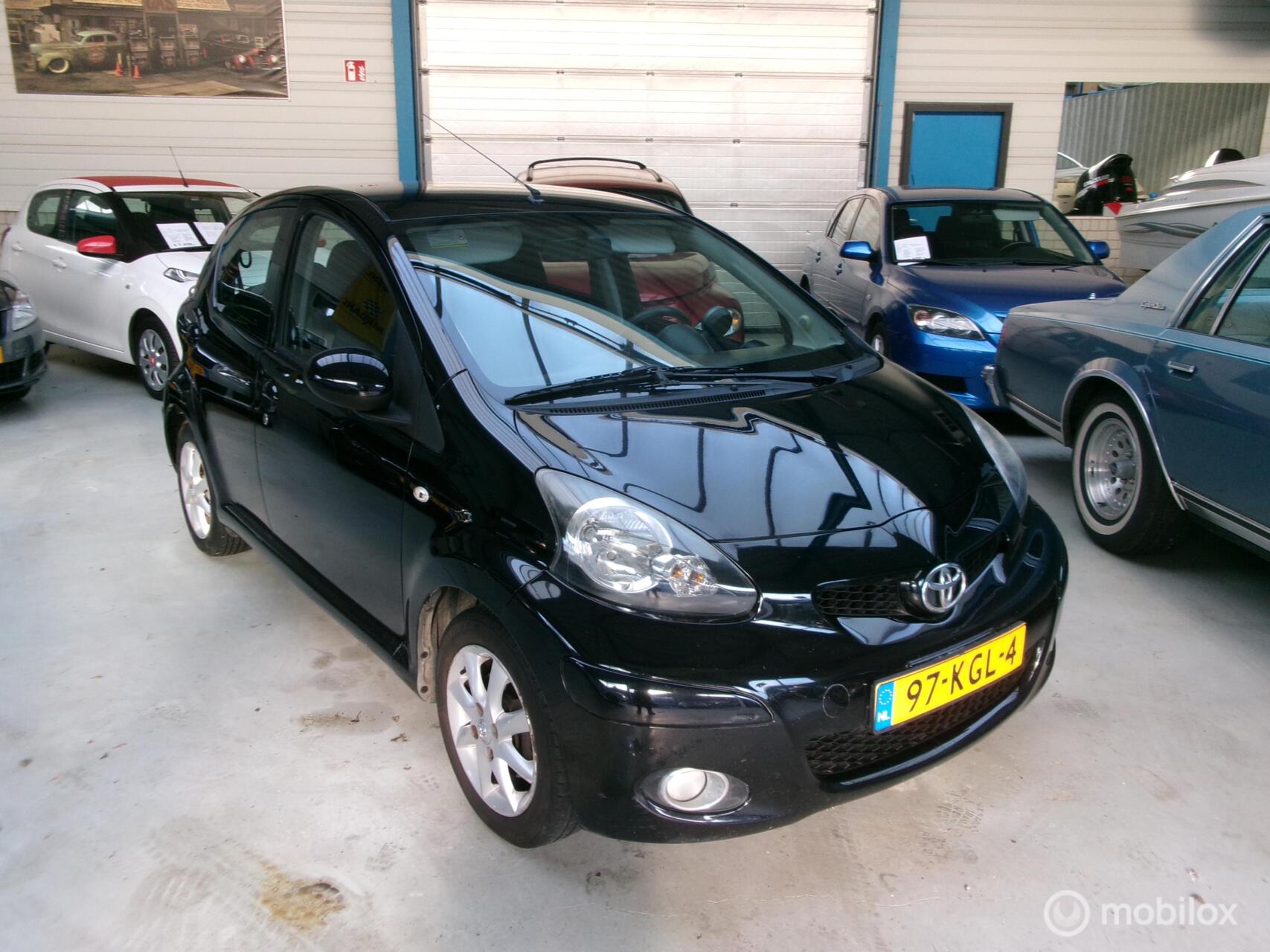 Toyota Toyota Aygo 1.0-12V Comfort 2010 - voorkant