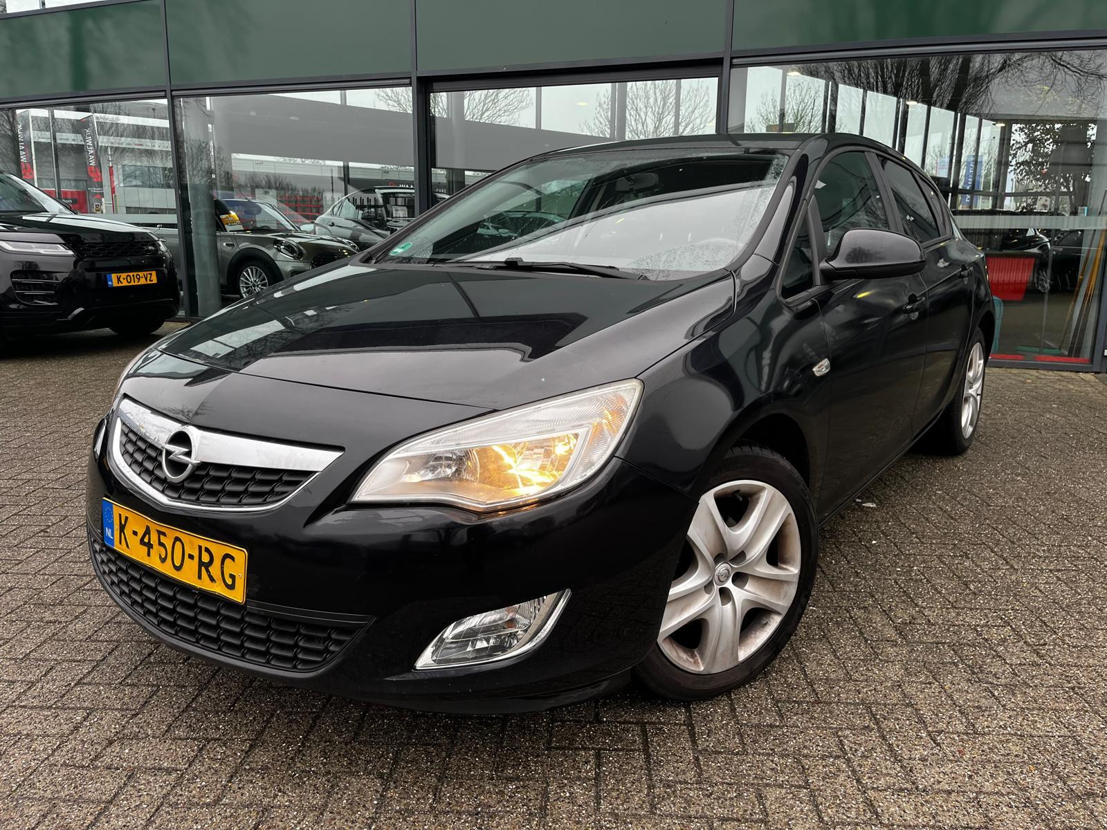 Opel Astra 1.4 Turbo Edition 2011 - voorkant