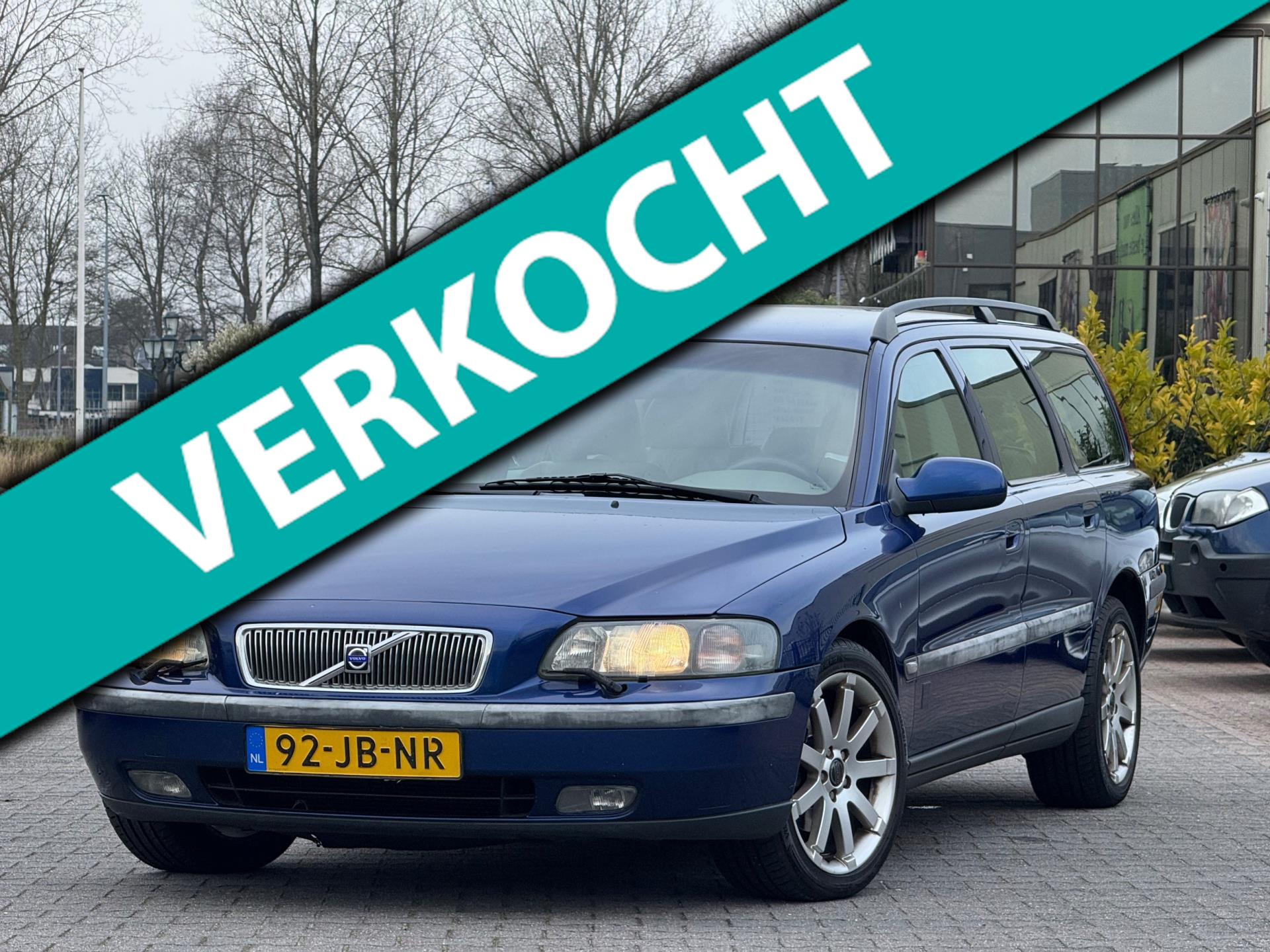 Volvo V70 2.4 Comfort Line | Automaat | Leder stoelen | Stoelverwarming | 2 sleutels | Trekhaak | Onderhoudhistorie 2002 - voorkant
