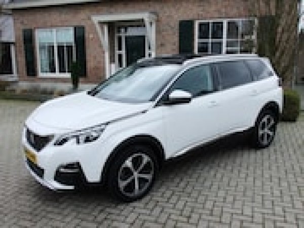Foto van Peugeot 5008