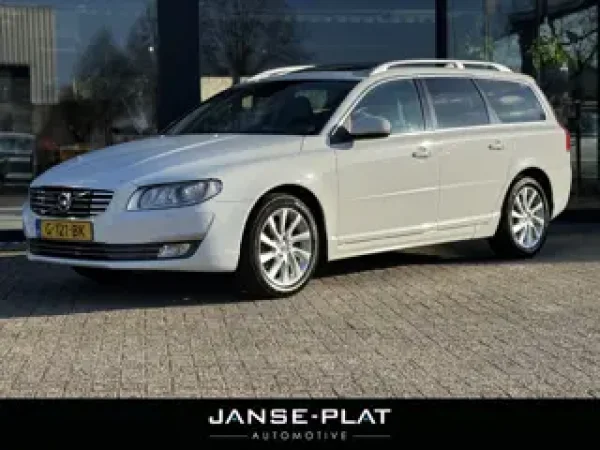 Volvo V70 2.0 T4 Inscription Edition 2015 - voorkant