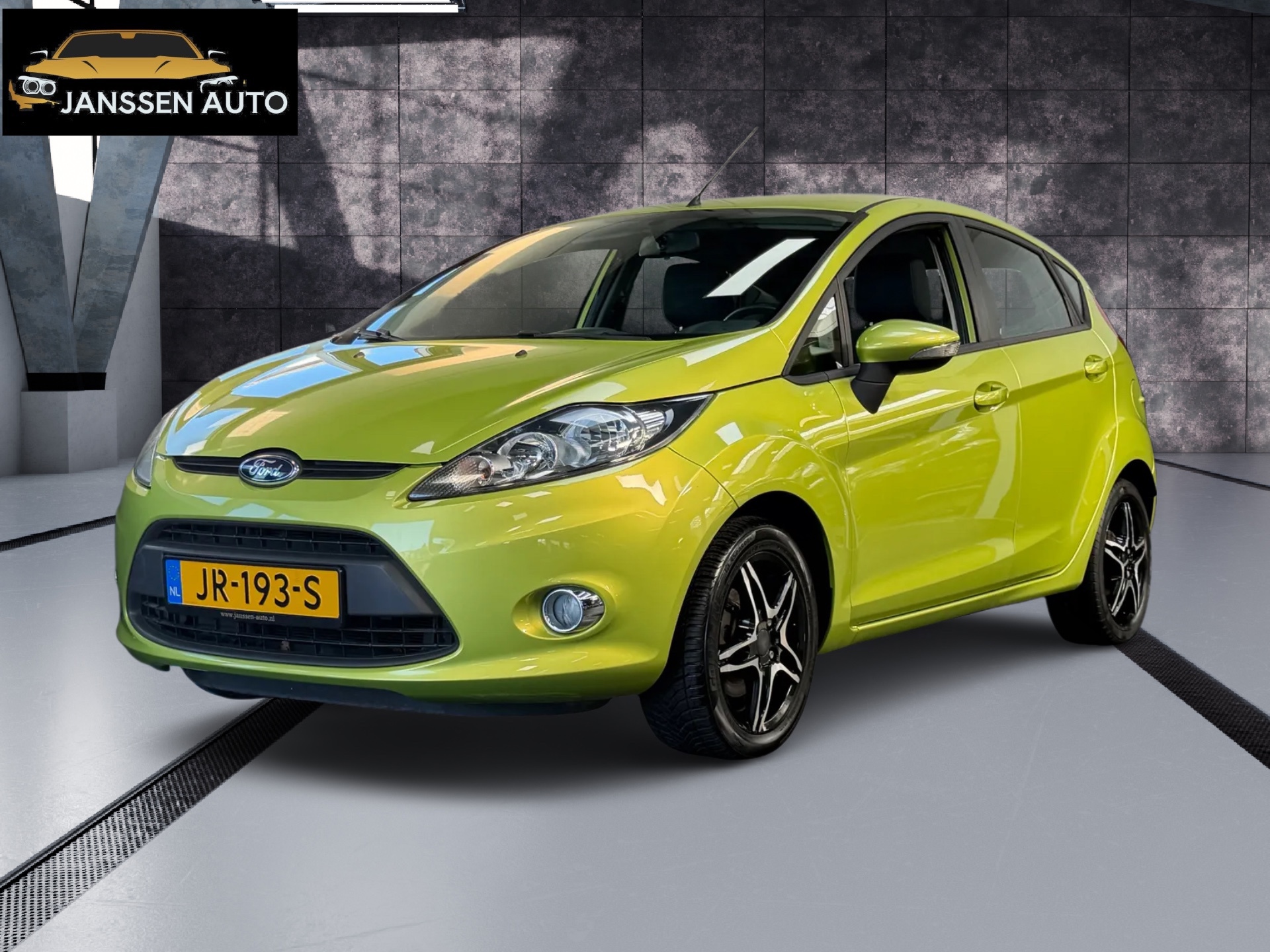 Ford Fiesta 1.25 Trend - Airco - Lichtm. Velgen - Lage kilometerstand 2012 - voorkant