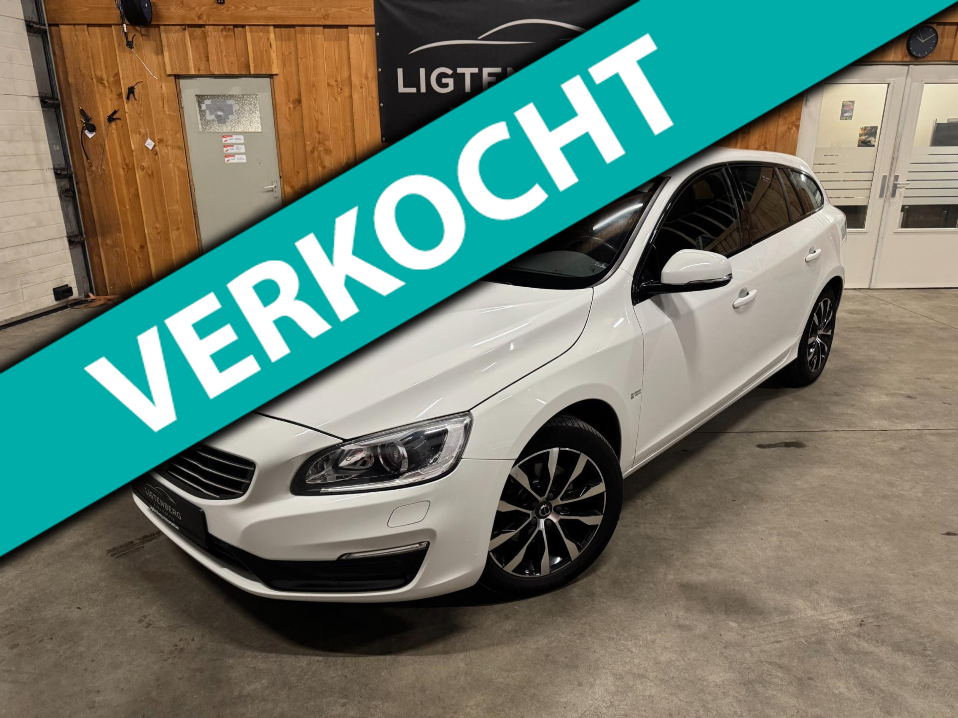 Volvo V60 2.0 T3 Polar+ Dynamic CRUISE, CLIMA, ALL-IN PRIJS 2018 - voorkant