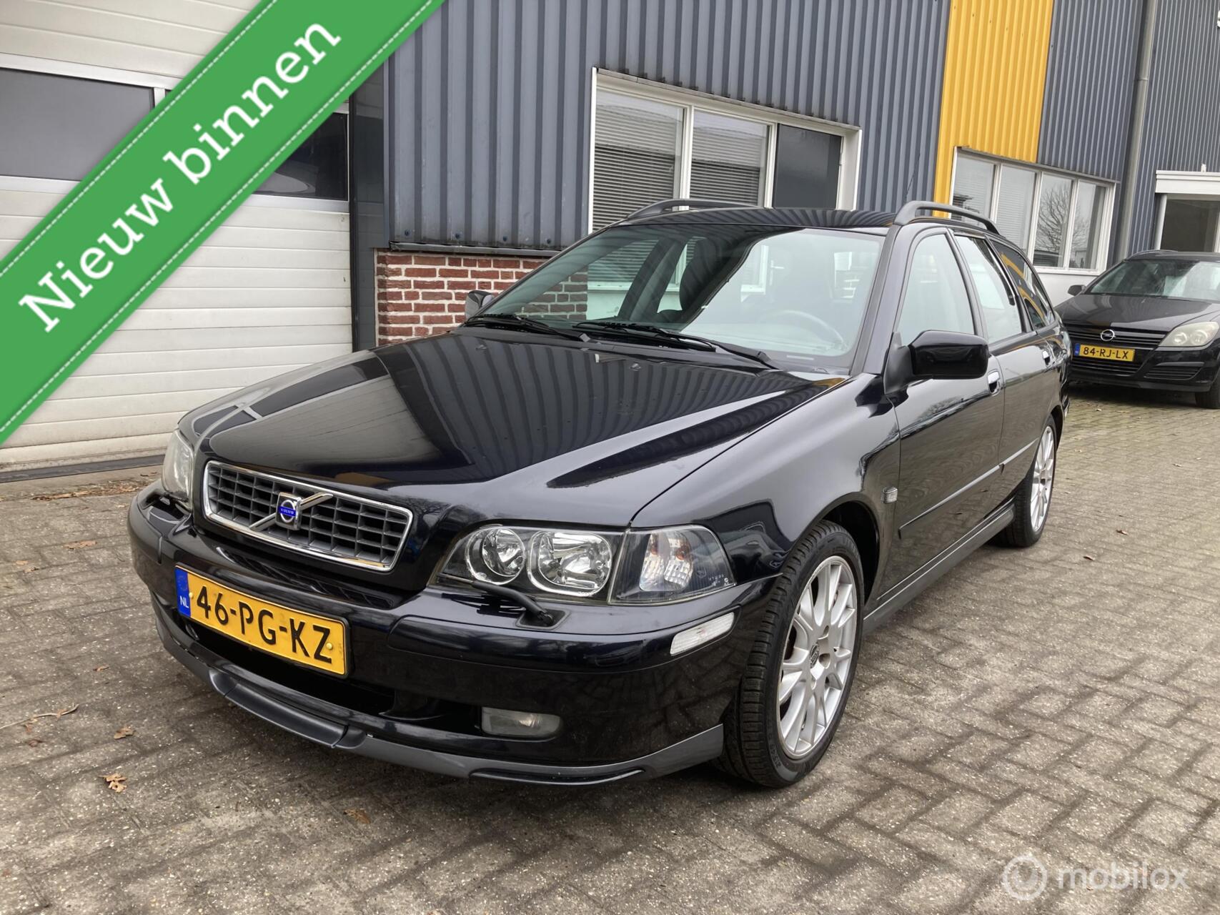 Foto van VOLVO V40