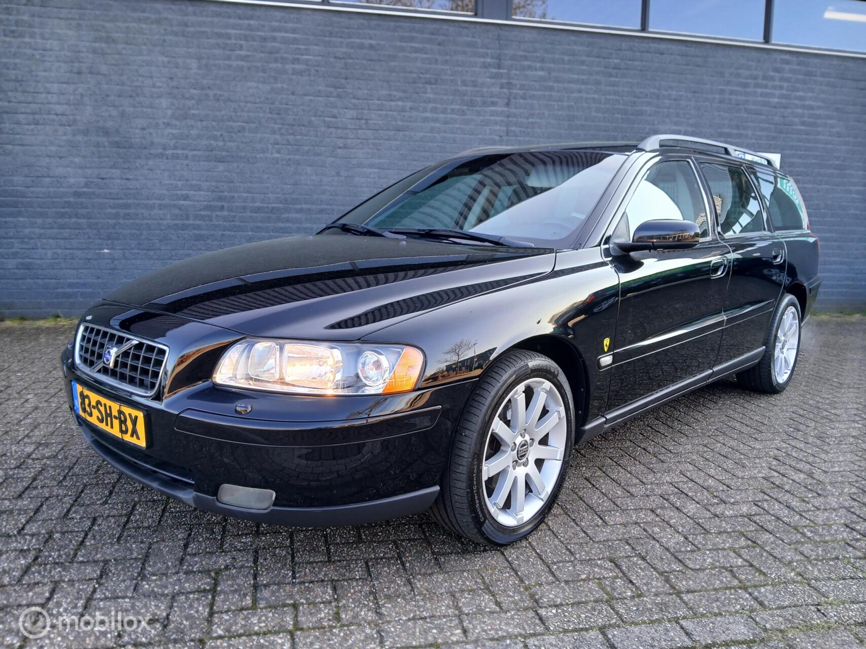 Volvo V70 2.4 Topstaat/Leer/Apk 11-'26 2006 - voorkant