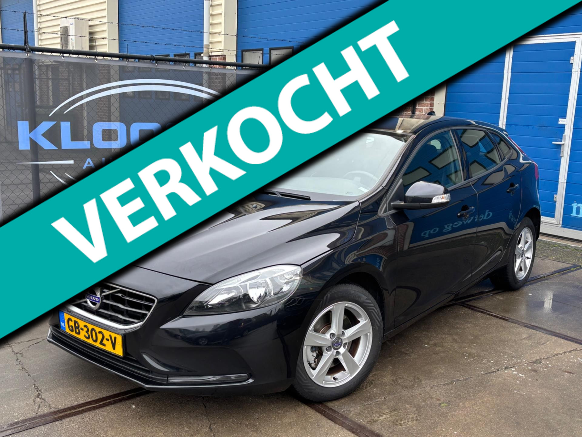 Volvo V40 1.6 T2 Kinetic Nieuwe APK 2015 - voorkant
