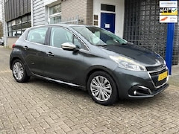 Peugeot 208 1.2 PureTech Allure 2016 - voorkant