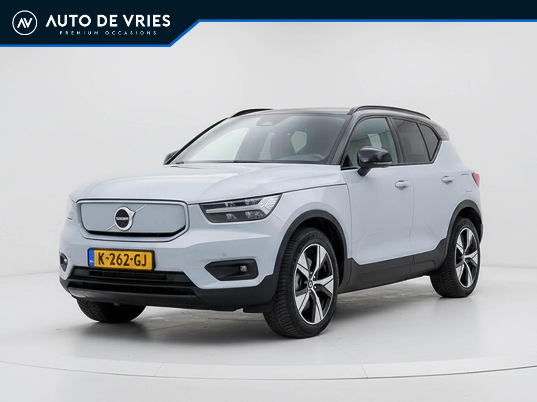 Volvo XC40 Recharge P8 408pk AWD R-Design | SOH 90% | Zwart leder | Trekhaak 2020 - voorkant