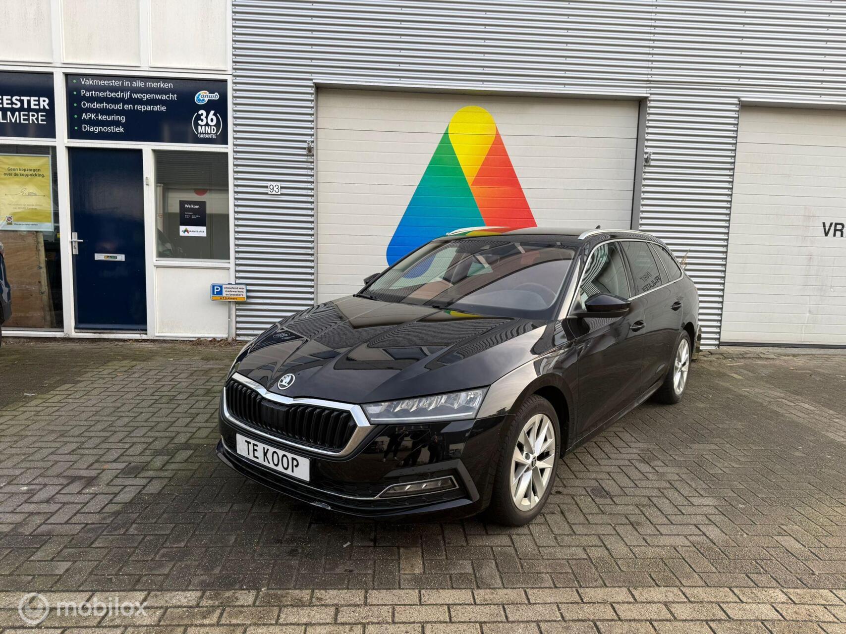 Skoda Octavia 1.0 e-TSI Business Edition Plus 2021 - voorkant