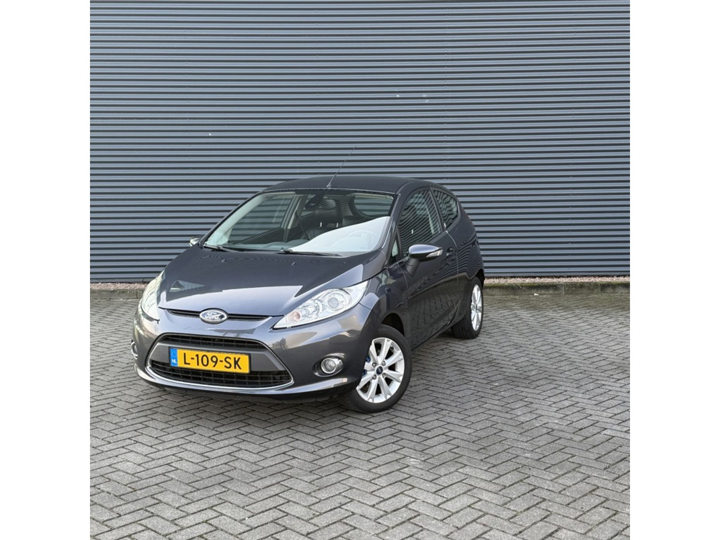 Ford Fiesta 1.4 Ghia 2009 - voorkant