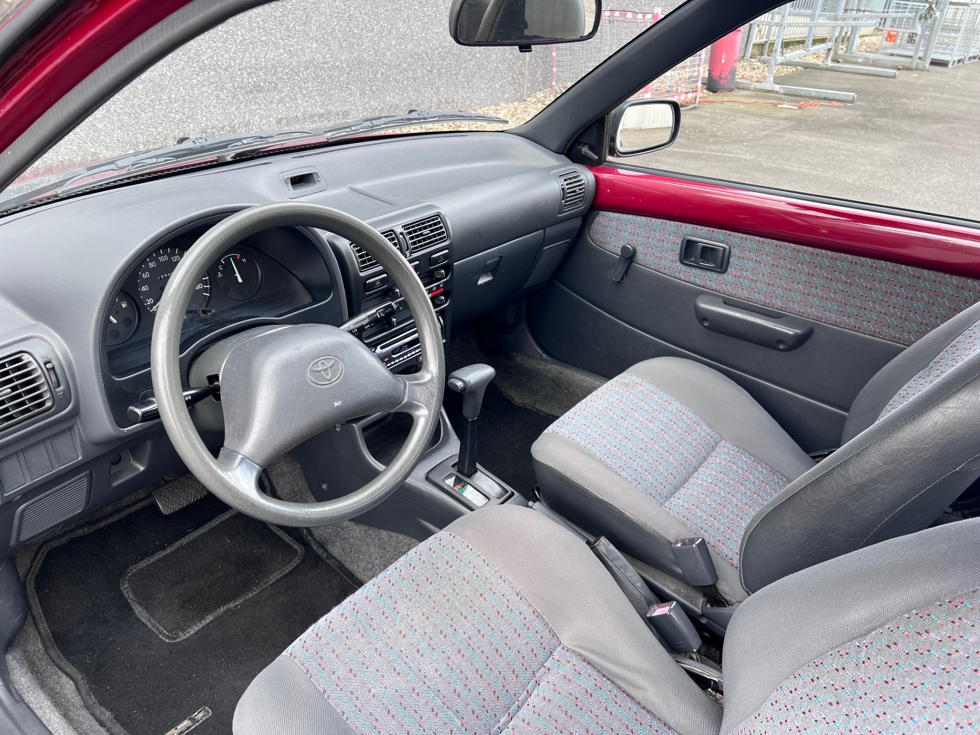 Foto van Toyota Starlet 1.3i Aut. E2