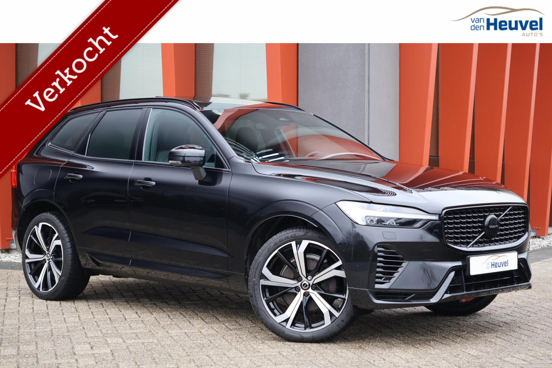 Volvo Xc60 T6 Recharge AWD Plus Dark | Stoelverwarming | Trekhaak | Panoramadak | Parkeercamera | Glossy Black | Keyless 2022 - voorkant