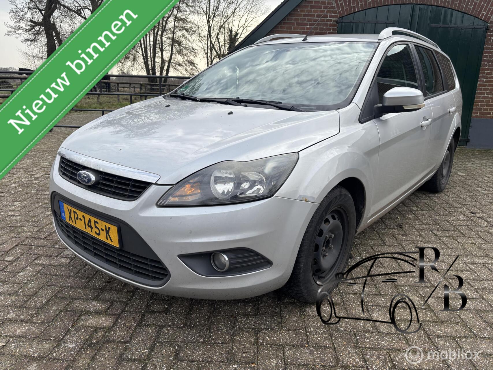 Ford Focus 1.6 TI-VCT INRUILKOOPJE AIRCO TREKHAAK 2009 - voorkant