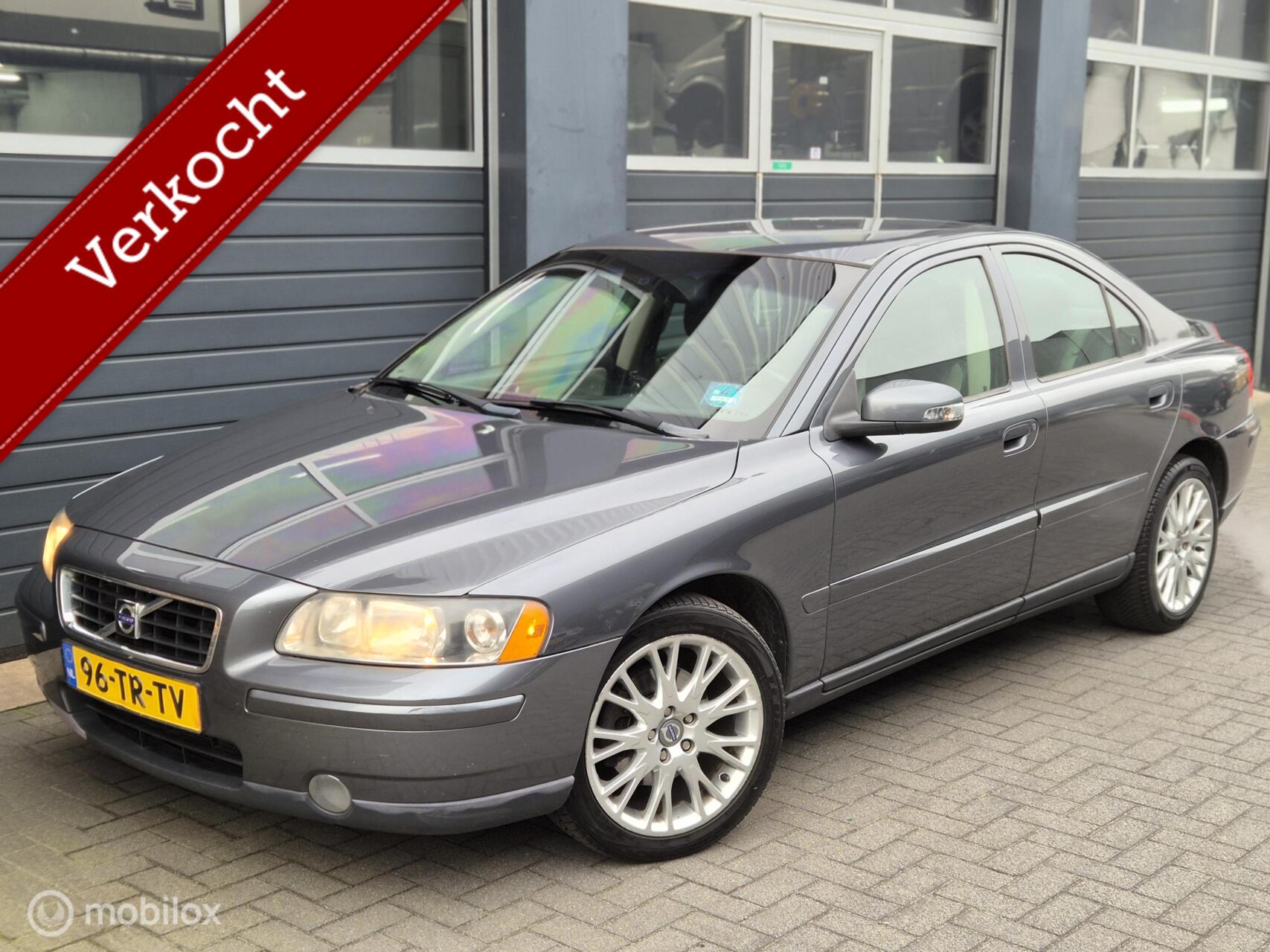 Volvo S60 2.4 Kinetic | CLIMA | STOEL.V | PDC | CRUISE | 17'' LM | 2007 - voorkant