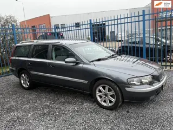 Volvo V70 2.4 Bi-Fuel 2003 - voorkant