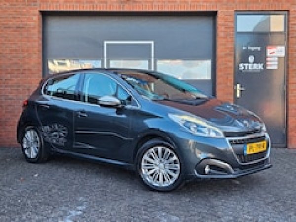 Peugeot 208 1.2 PureTech Allure 2017 - voorkant