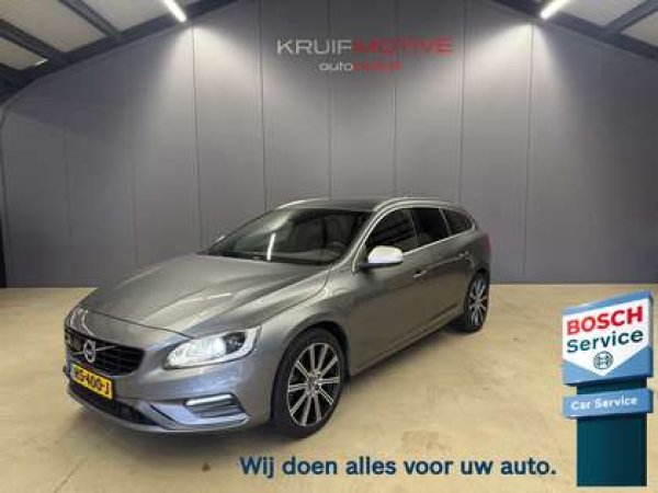 Volvo V60 2.4 D6 Twin Engine R-Design 2015 - voorkant