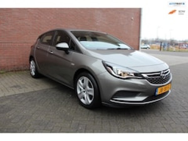 Opel Astra 1.0 Edition 2016 - voorkant