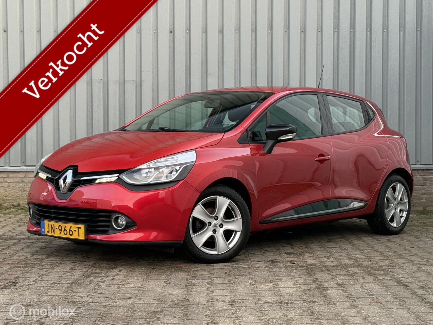 Renault Clio 0.9 TCe Eco2  | Clima | PDC | Navi | Cruise 2016 - voorkant
